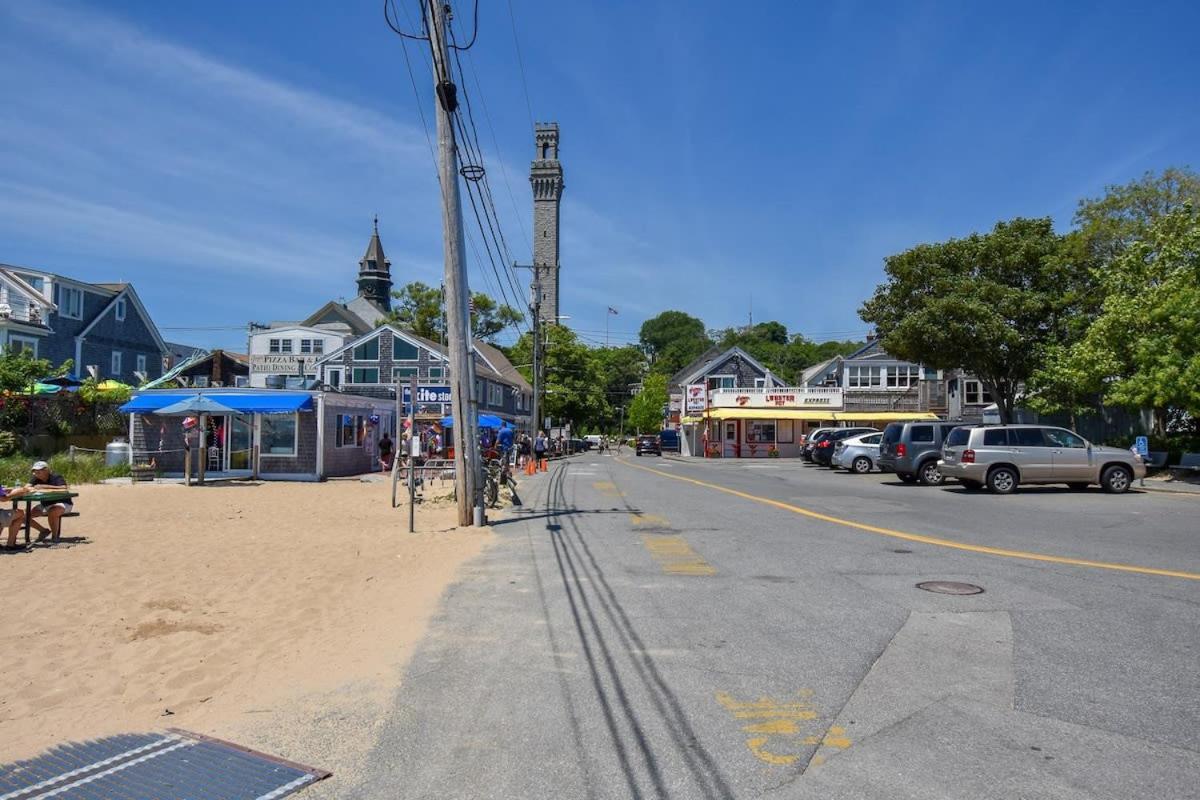 Center Of Town Steps Away Private Deck Daire Provincetown Dış mekan fotoğraf