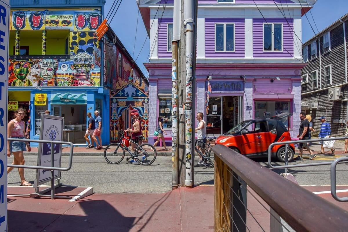 Center Of Town Steps Away Private Deck Daire Provincetown Dış mekan fotoğraf