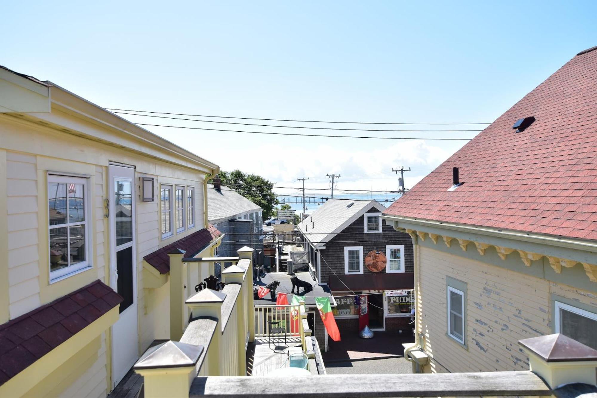 Center Of Town Steps Away Private Deck Daire Provincetown Dış mekan fotoğraf